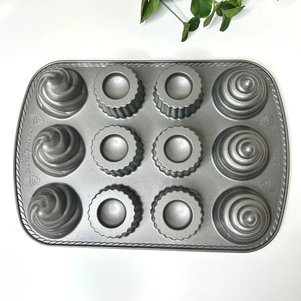 Nordic Ware Filled Cupcake Pan Silver Cast Aluminum 12 Cavity Non-Stick USA Made